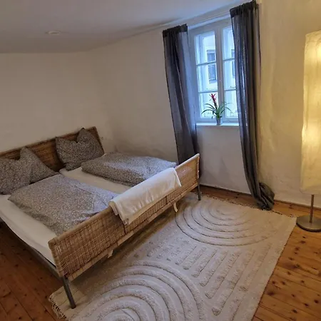 Historical Goldenes Dachl 公寓