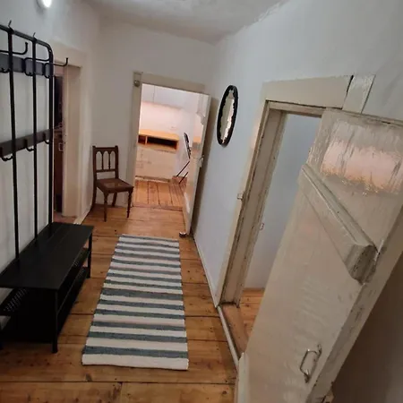 Historical Goldenes Dachl Инсбрук